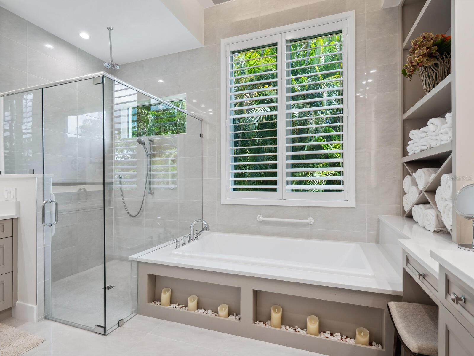 KENTWOOD ESTATES - Residential