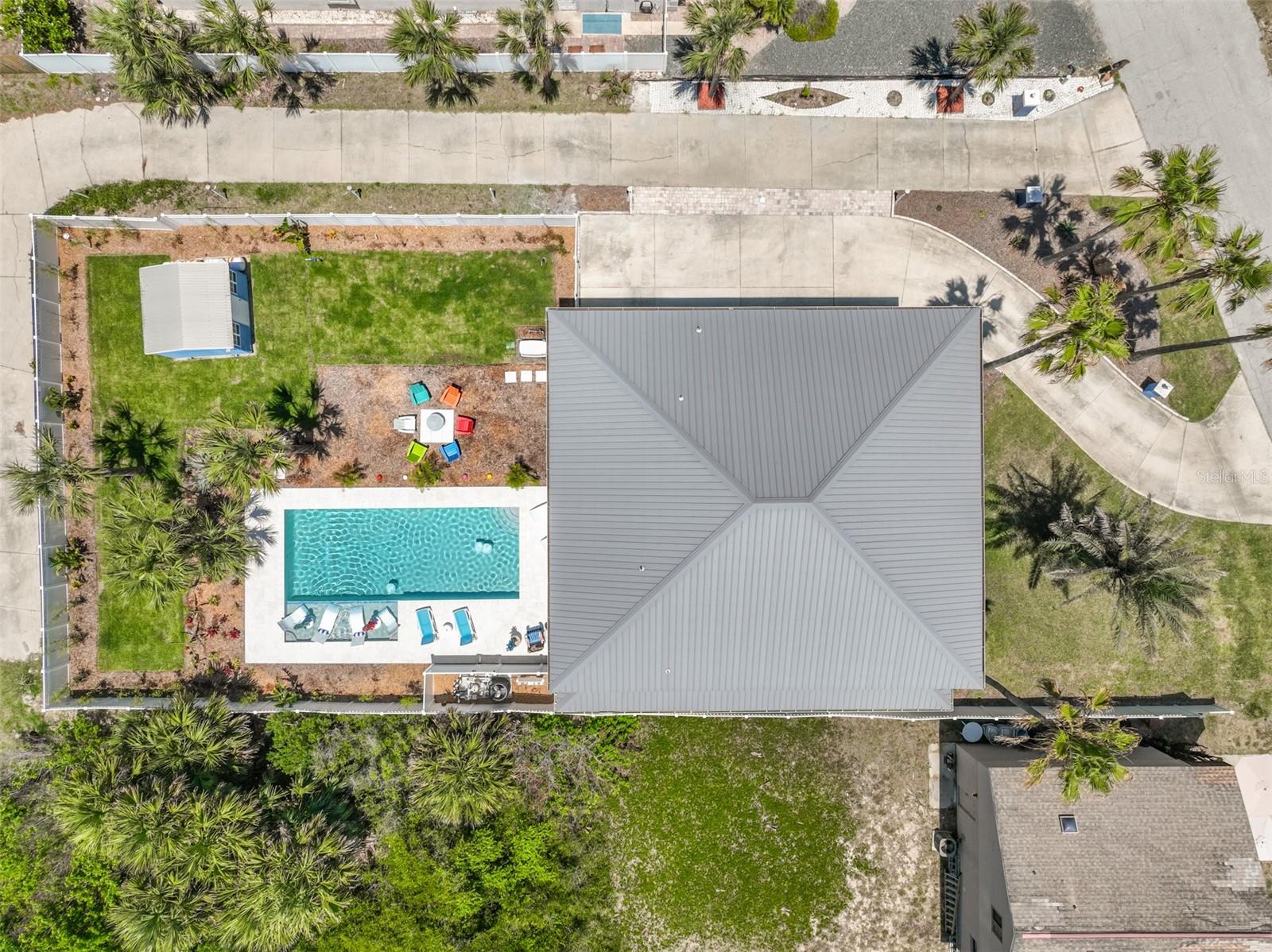 DOLPHIN COVE - Residential