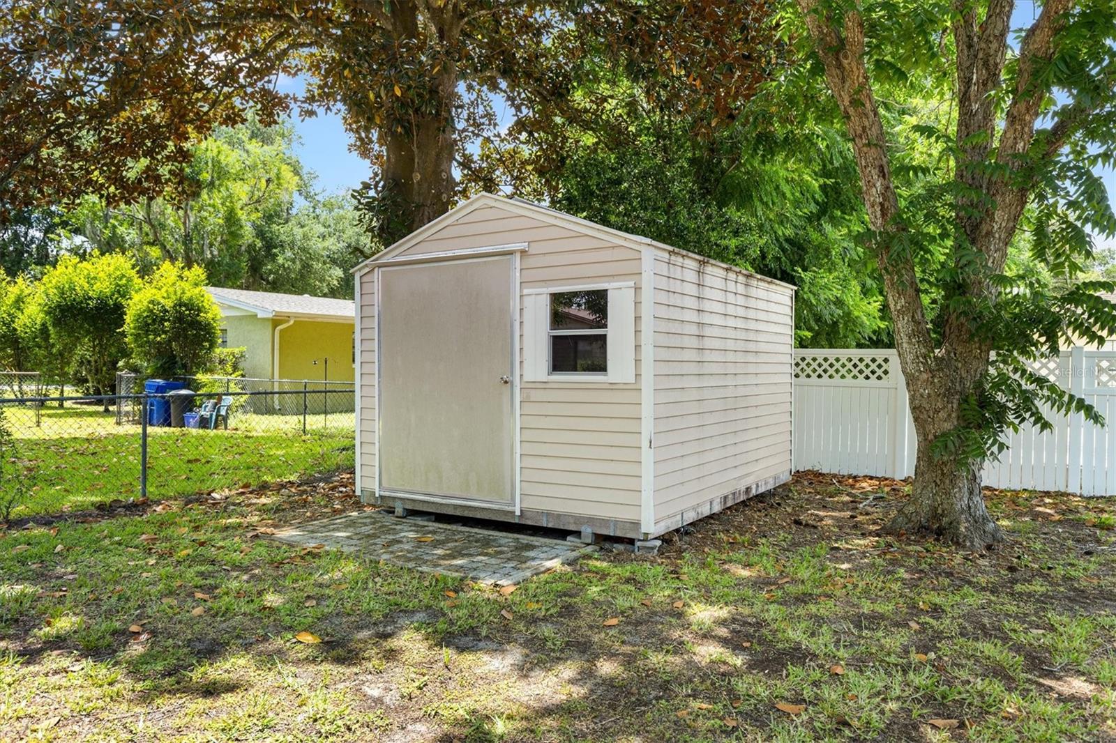 SUNNY DELL - Residential