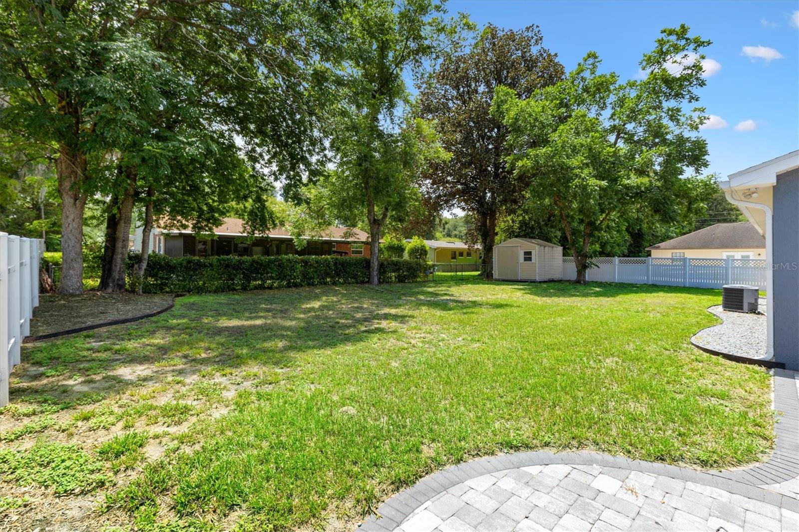 SUNNY DELL - Residential