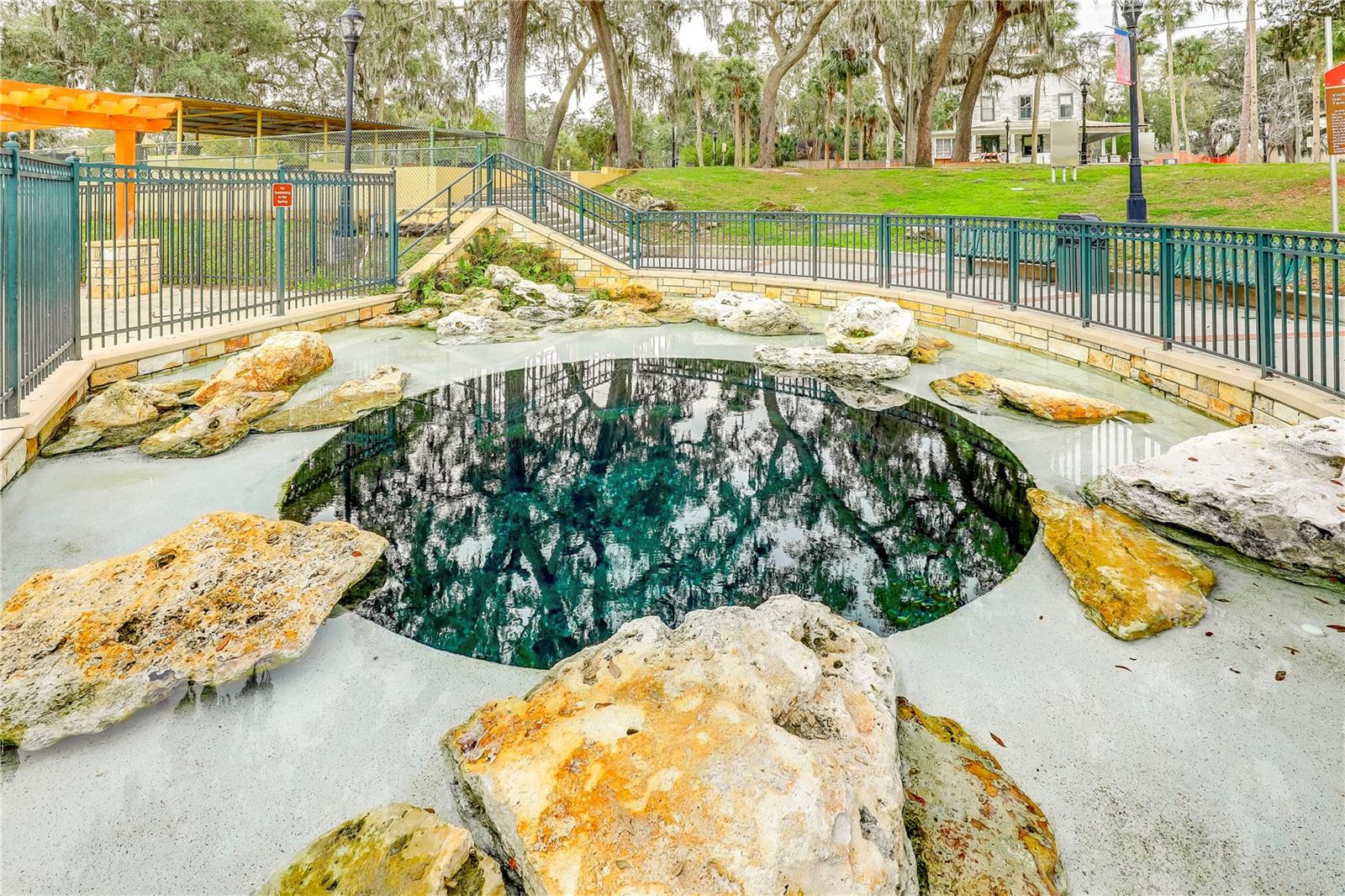 MAGNOLIA POINT GOLF - Residential