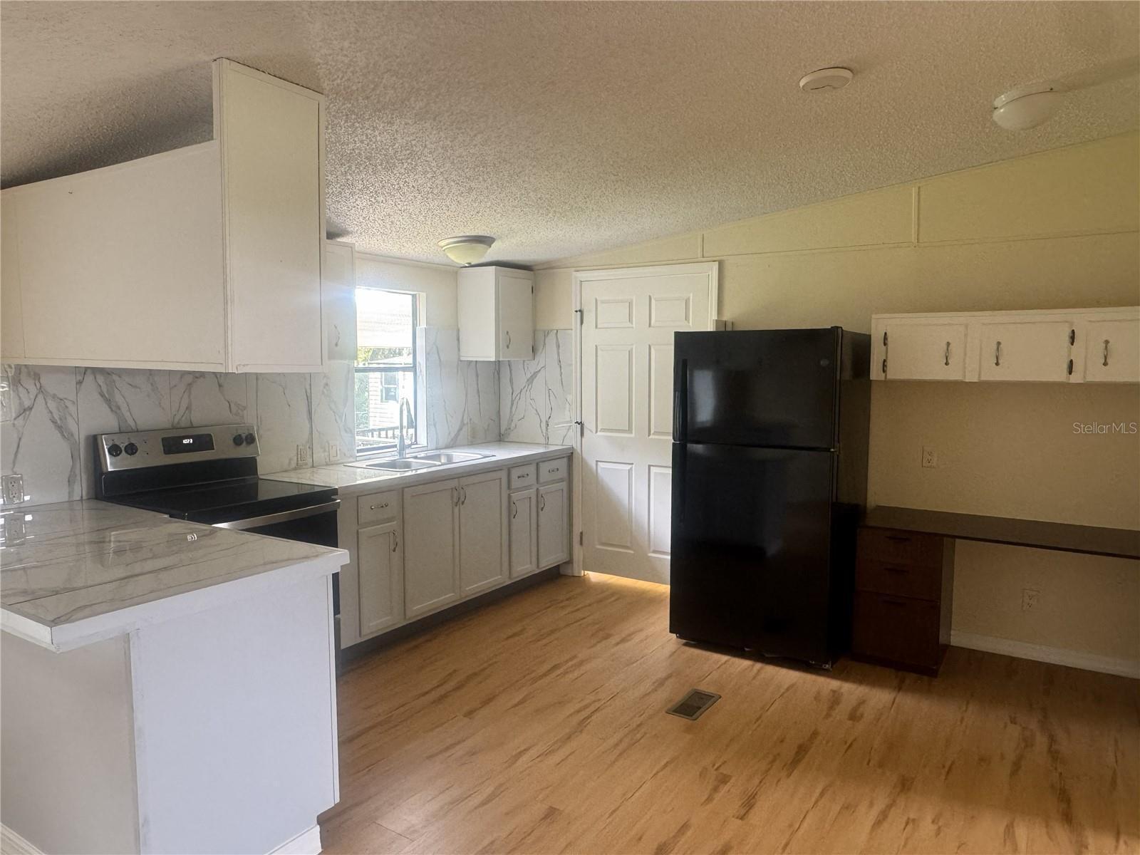SUNNY HEIGHTS - Residential