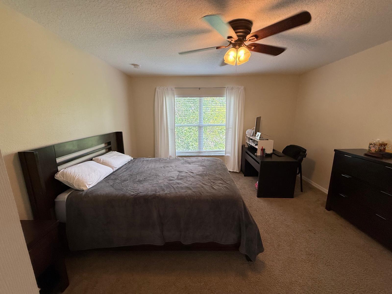 HAWTHORNE GLEN TWNHMS - Residential Lease