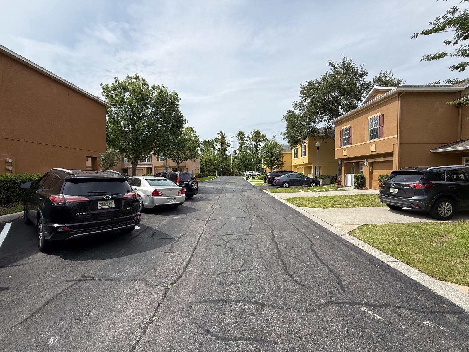 HAWTHORNE GLEN TWNHMS - Residential Lease