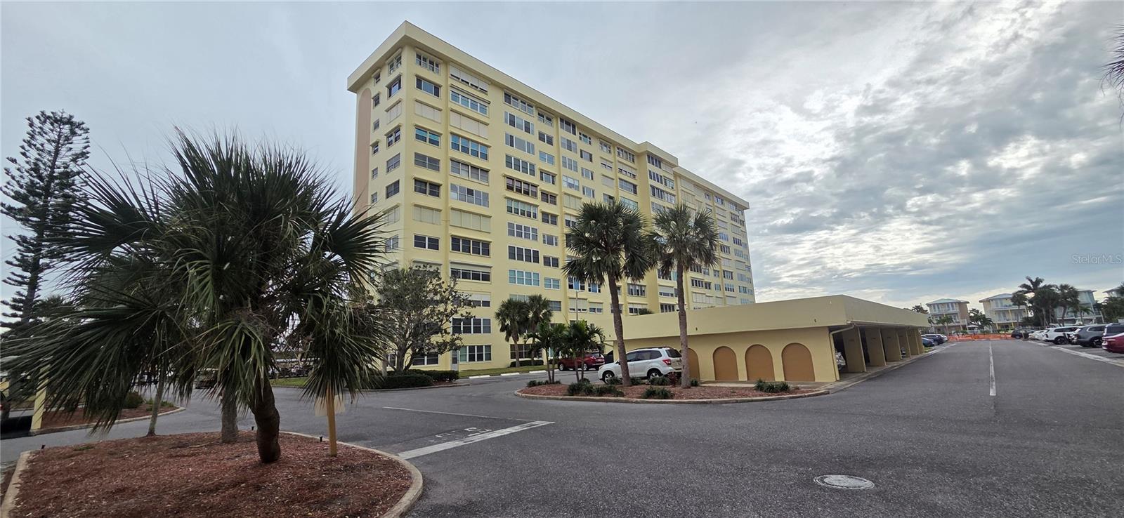 WASHINGTON TOWERS THE CONDO - Residential Lease