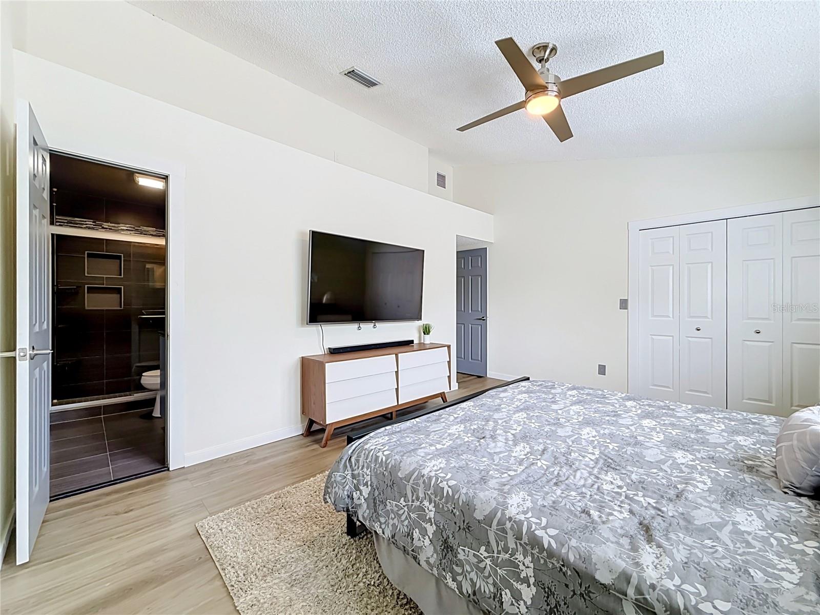EASTWOOD SHORES 5 - Residential