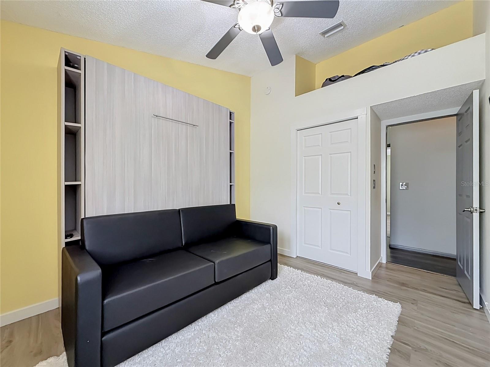 EASTWOOD SHORES 5 - Residential