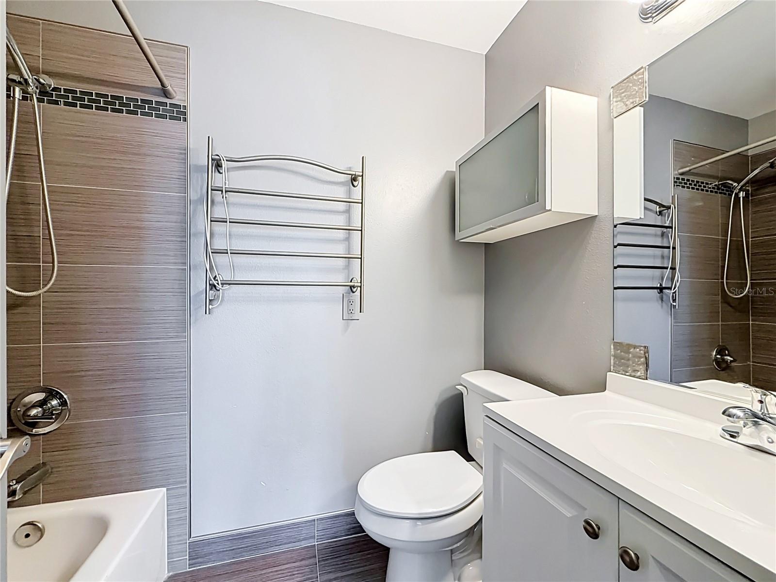 EASTWOOD SHORES 5 - Residential