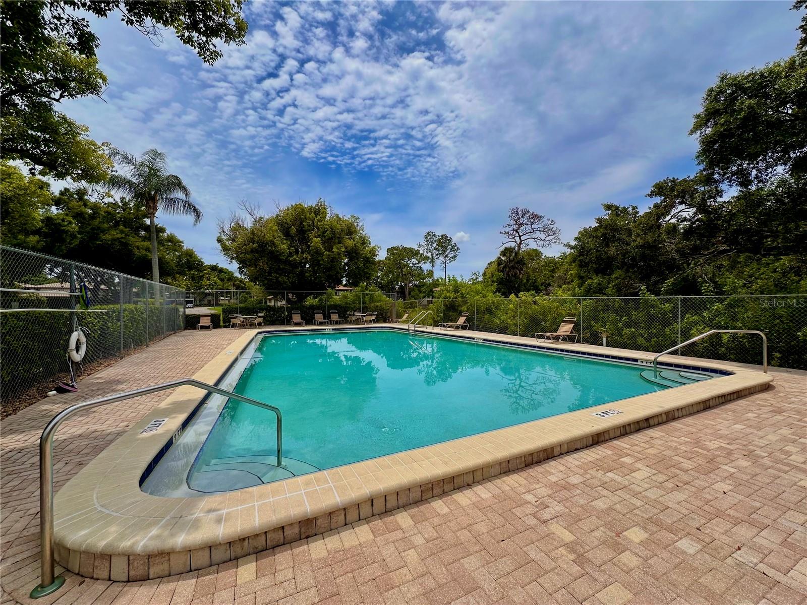 EASTWOOD SHORES 5 - Residential