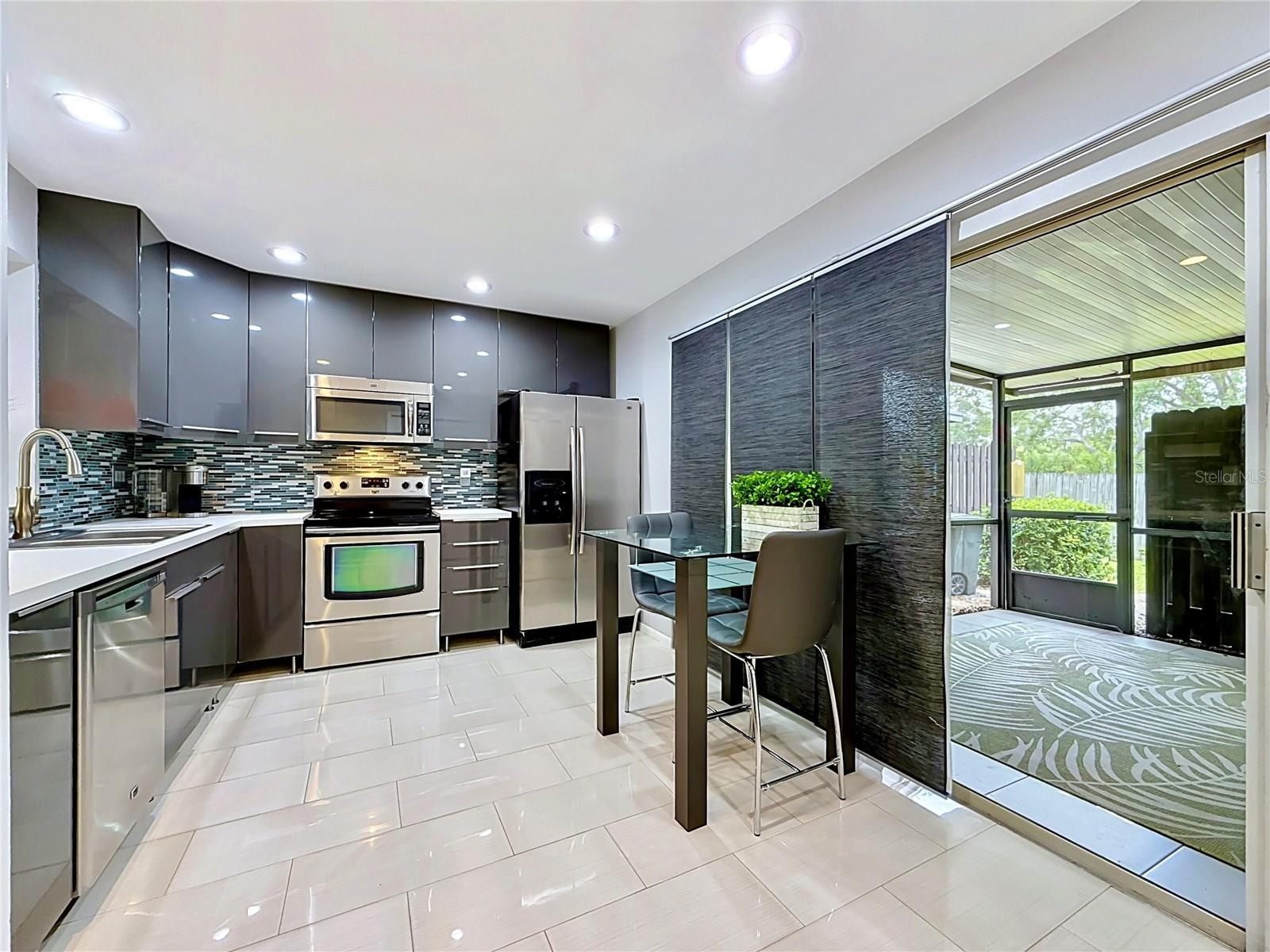 EASTWOOD SHORES 5 - Residential