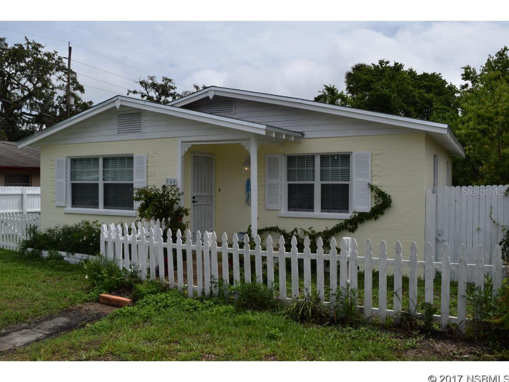 Beautifully renovated charmer located minutes from Canal Street. This lovely cottage was transformed top-to-bottom: New roof, updated electrical, 2015 AC system, new tile flooring, new carpet and fresh paint! In the back yard, you will find a converted Airstream trailer for use as a Tiki Bar or storage!Don't look any further, you have found what you were looking for!Information deemed reliable but not guaranteed. ;Water: City