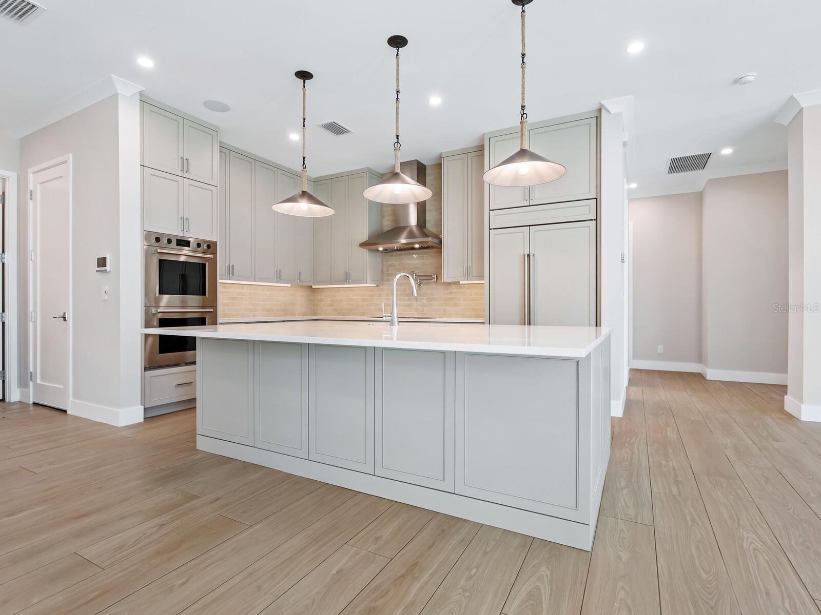 BIRD KEY SUB - Residential