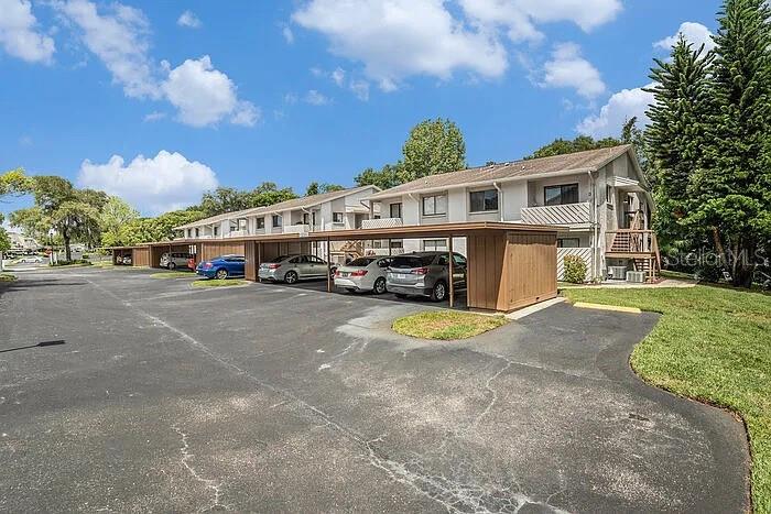 EAGLESWOOD CONDO - Residential