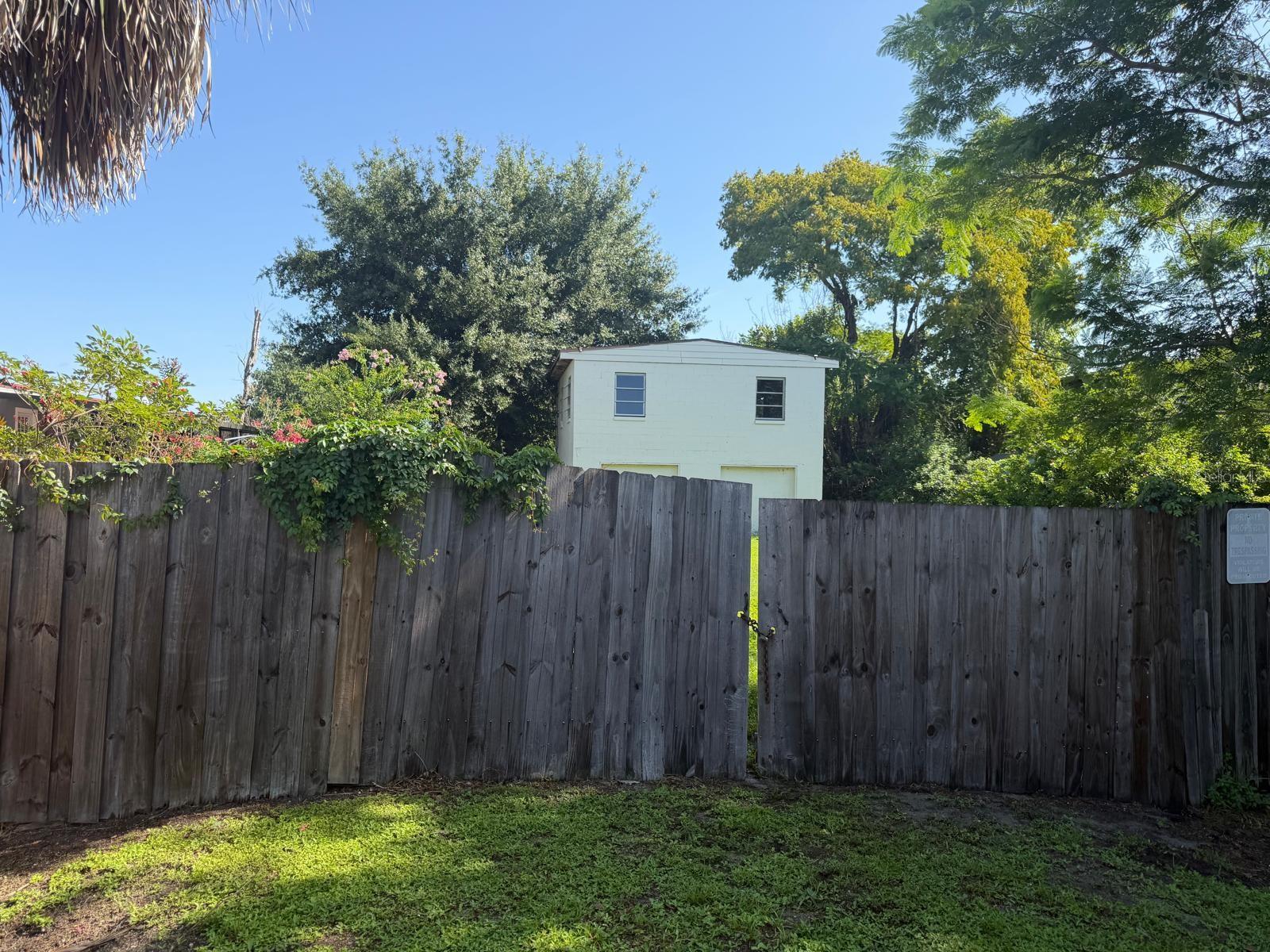 TROPICAL PARK UNIT 2 - Residential