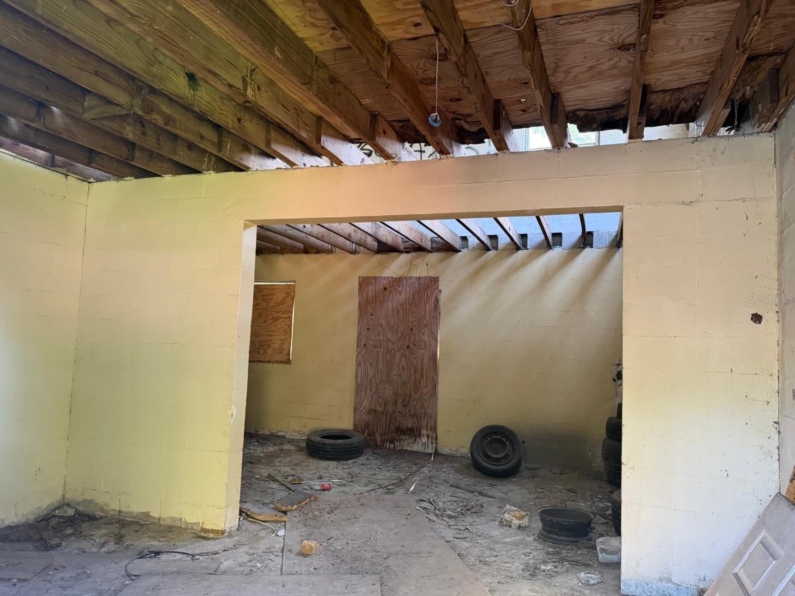 TROPICAL PARK UNIT 2 - Residential