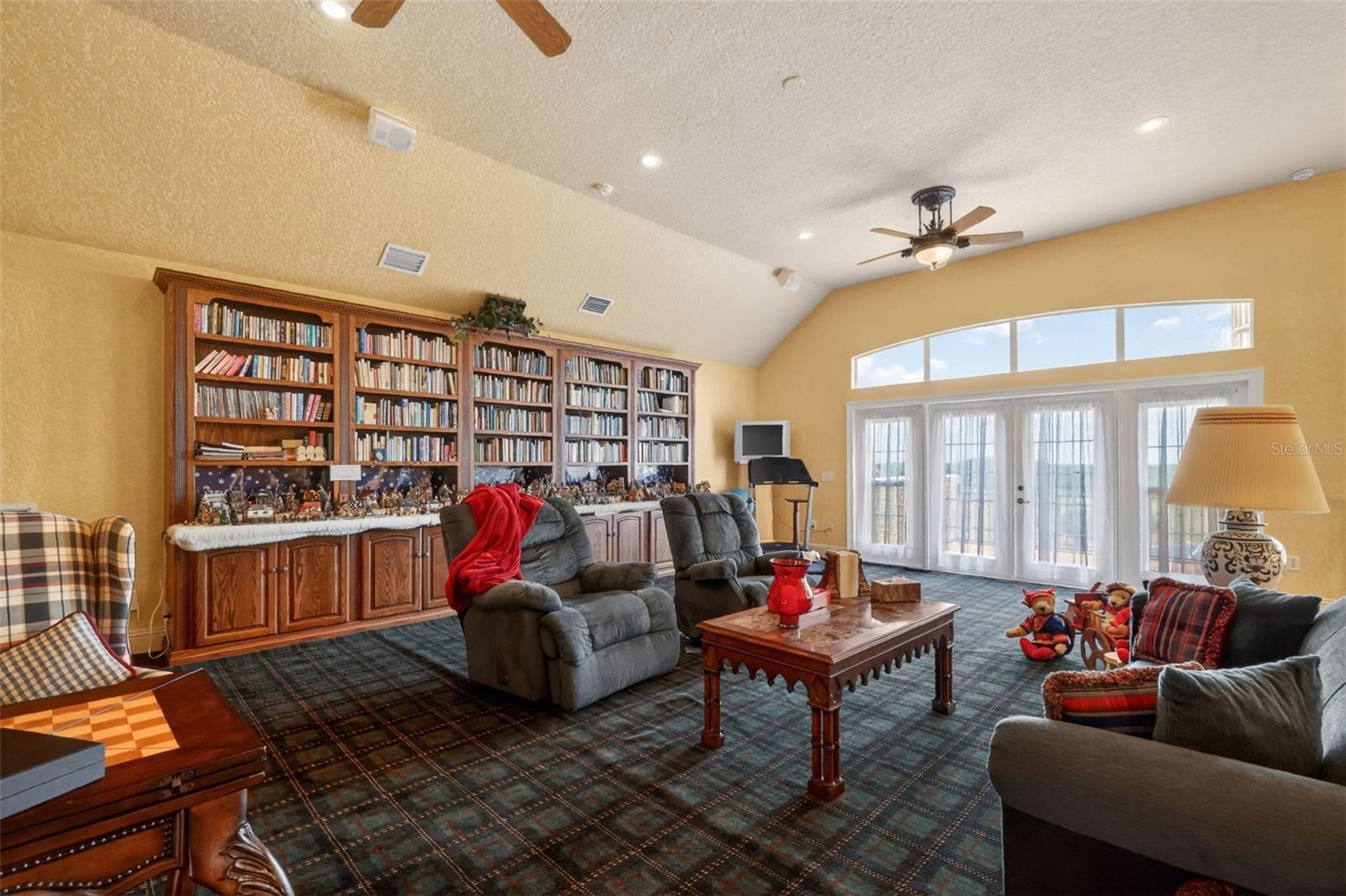 000 - Residential