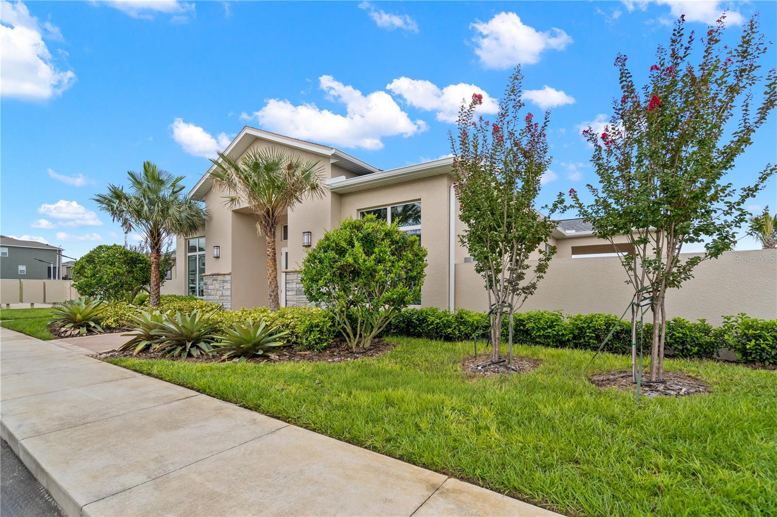 BRENTWOOD TH - Residential