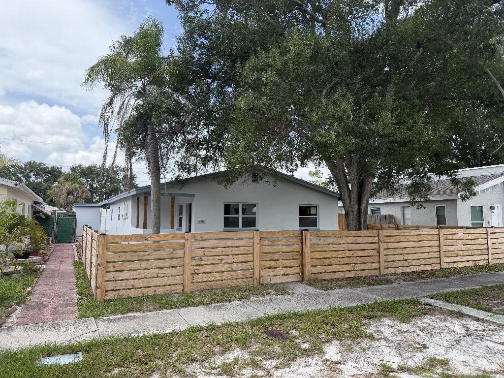 KELLY JOHN A SCARBROUGH SUB - Residential