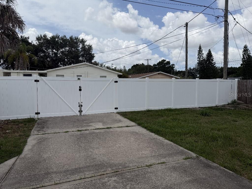 KELLY JOHN A SCARBROUGH SUB - Residential