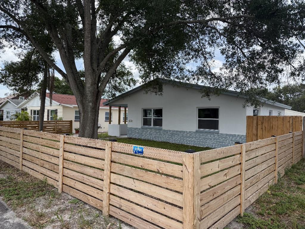 KELLY JOHN A SCARBROUGH SUB - Residential