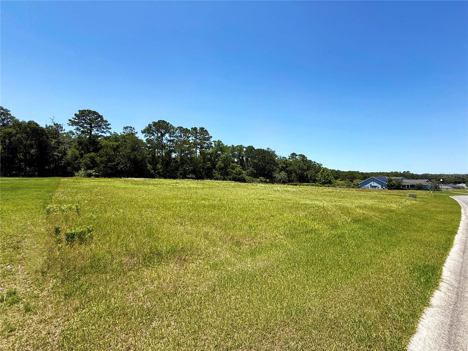 IRISH ACRES - Land