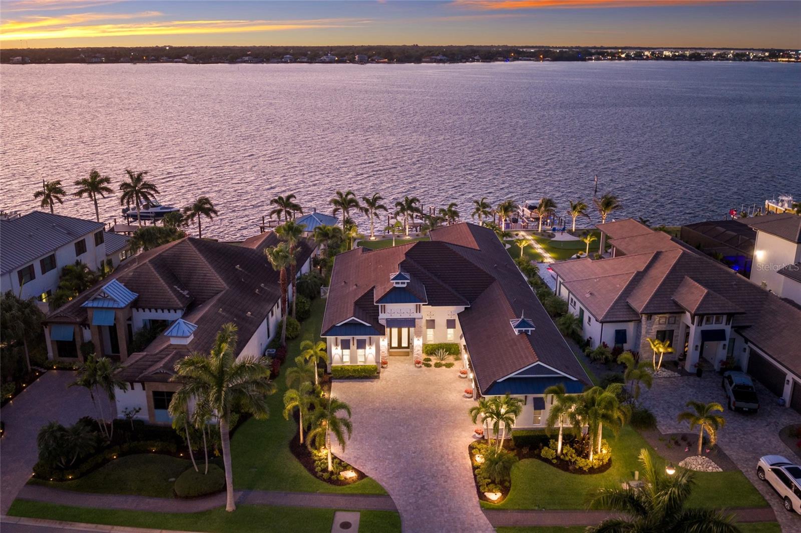 THE RESERVE AT HARBOUR WALK - Residential