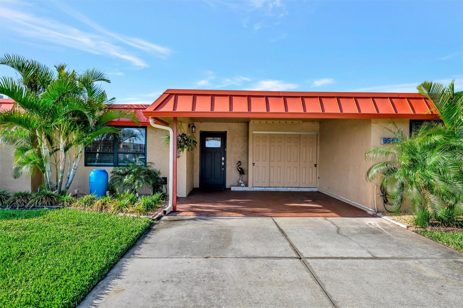 PALMA SOLA HARBOUR SEC 4 - Residential