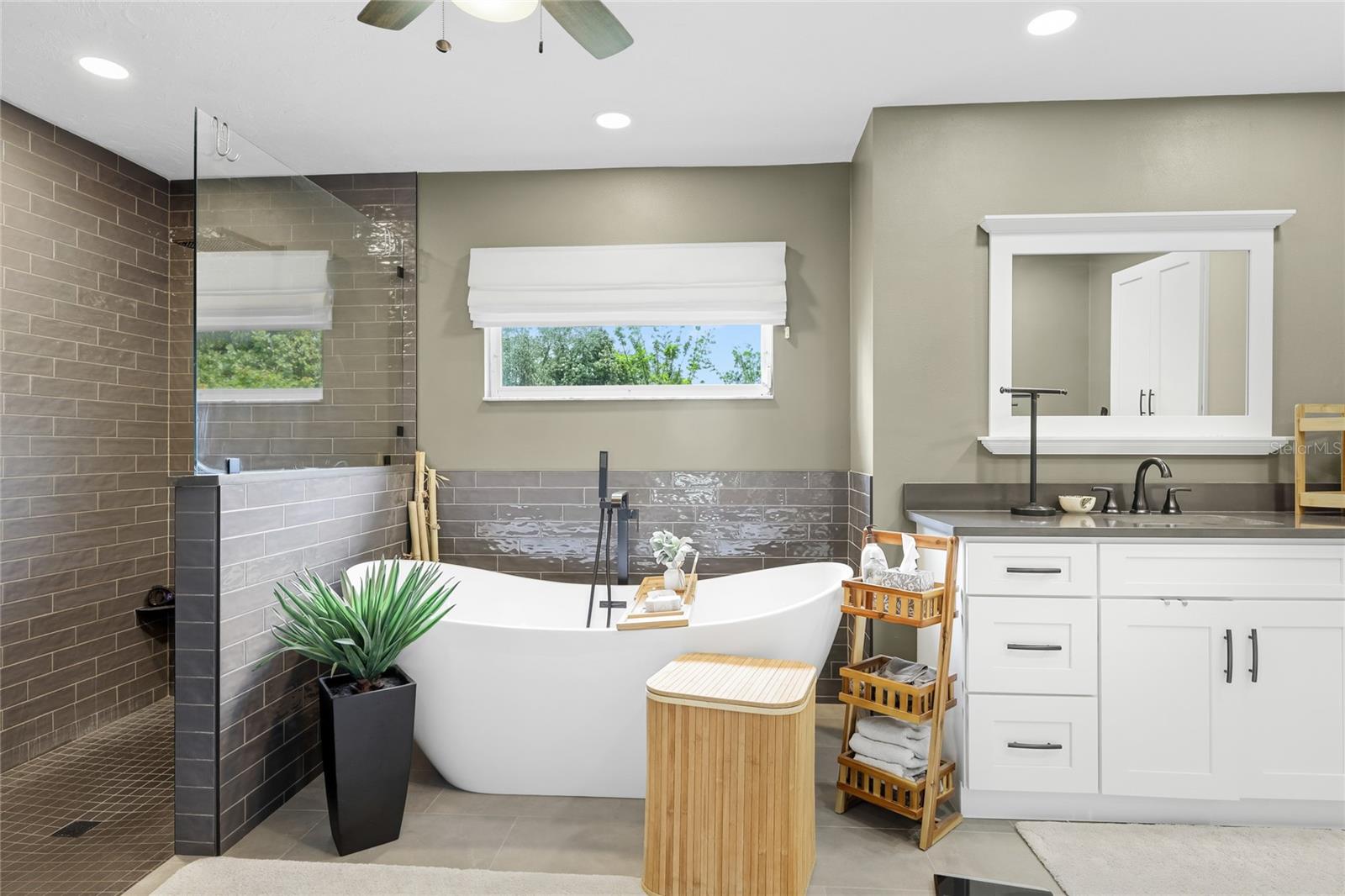 PALMA SOLA WOODS II - Residential