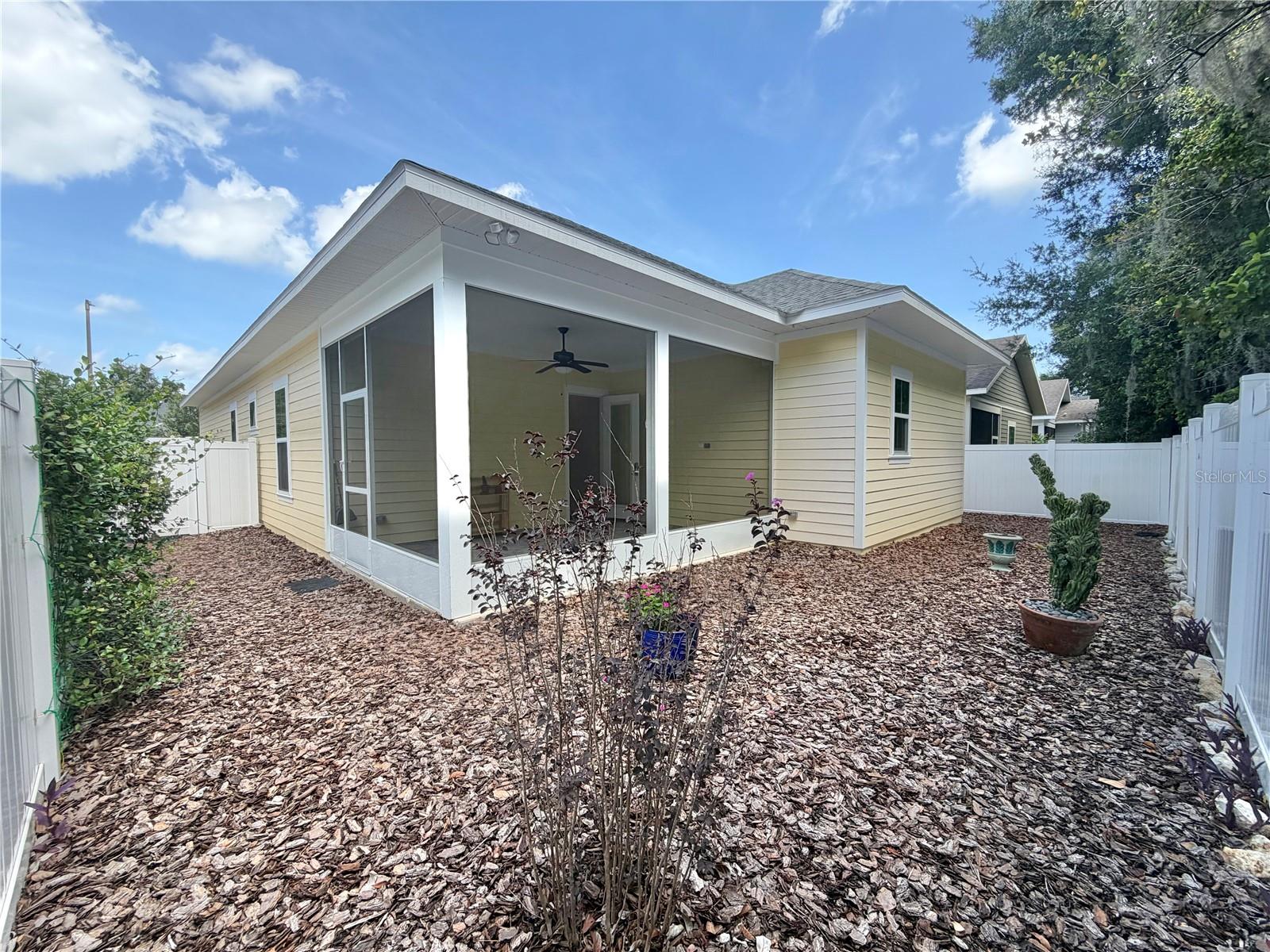 VILLAS AT BUCKRIDGE PB 35 PG 92 - Residential