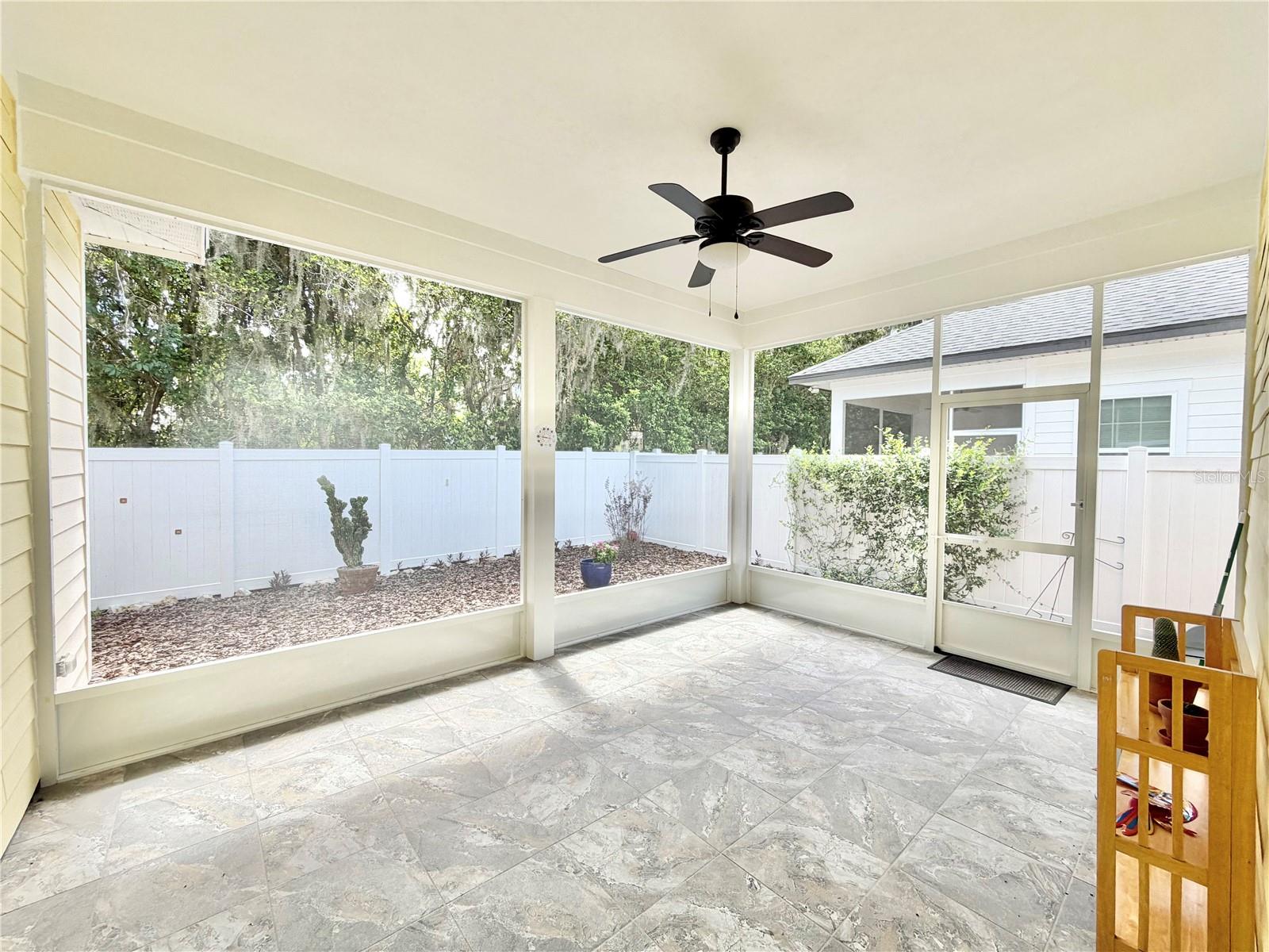 VILLAS AT BUCKRIDGE PB 35 PG 92 - Residential