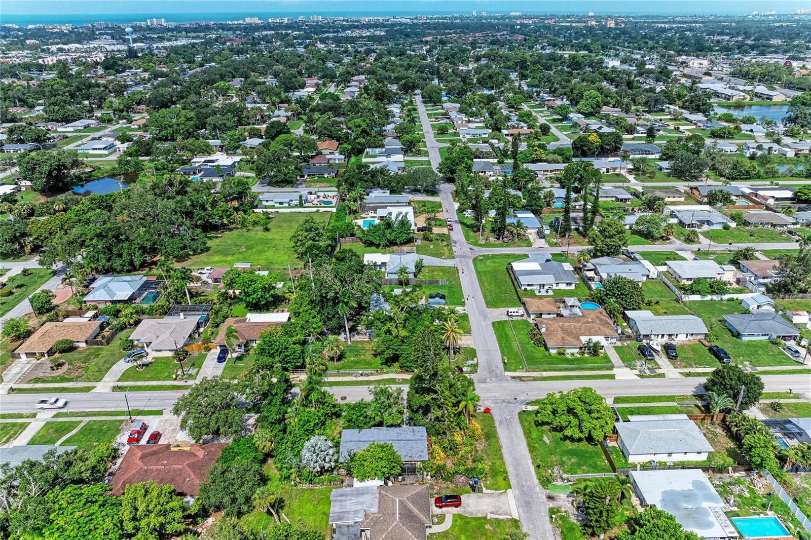 GOLDEN ACRES - Residential