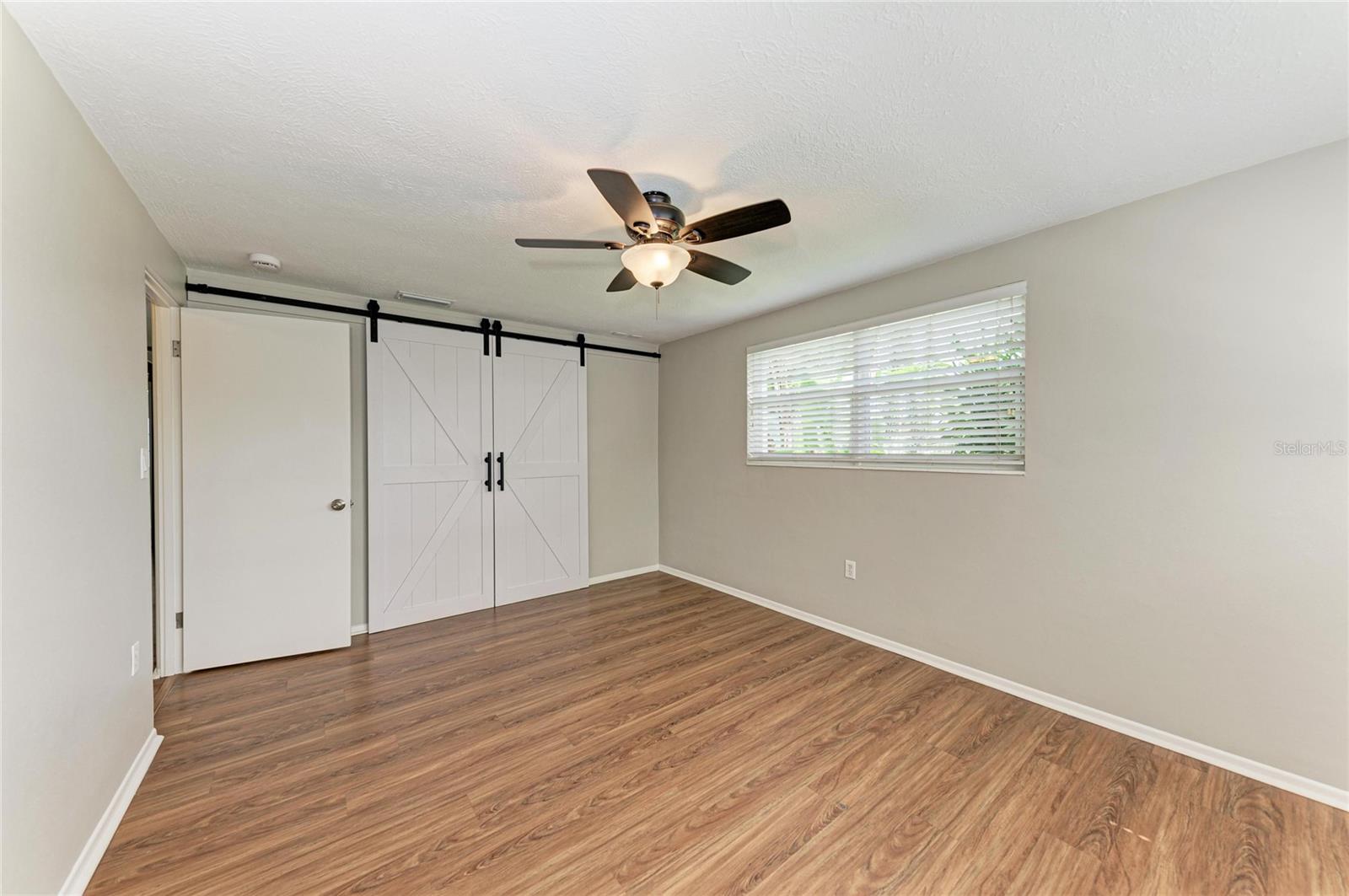GOLDEN ACRES - Residential