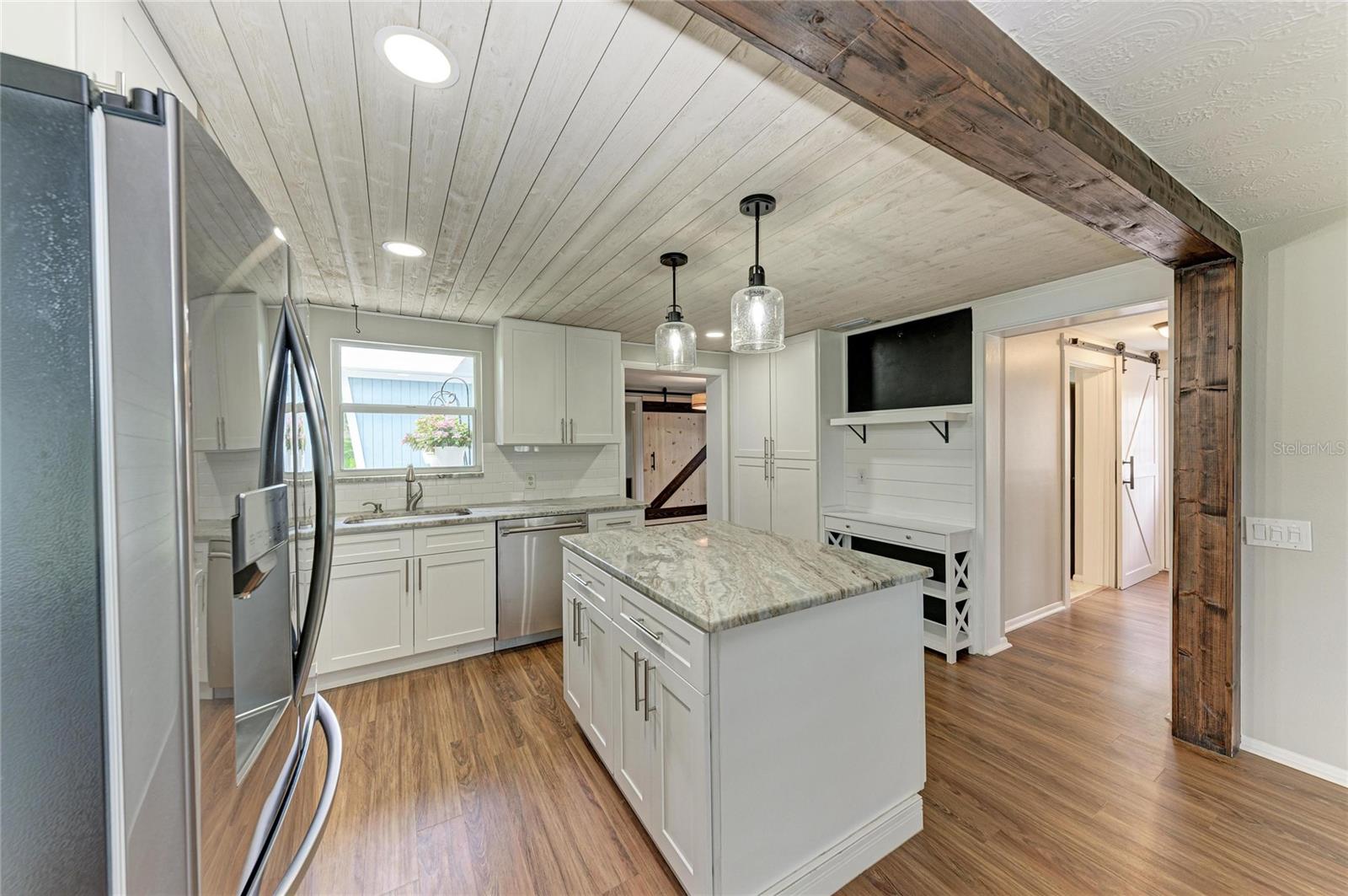 GOLDEN ACRES - Residential