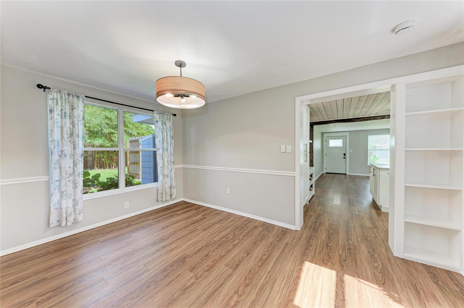 GOLDEN ACRES - Residential