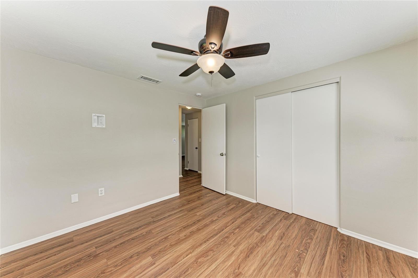 GOLDEN ACRES - Residential
