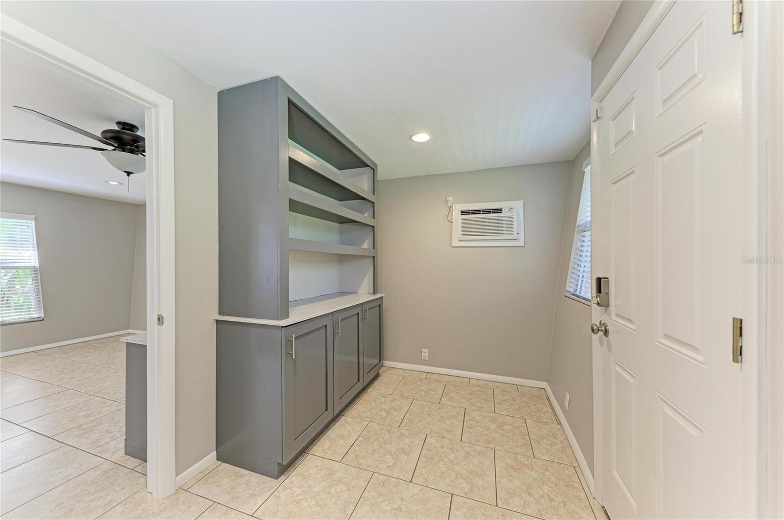 GOLDEN ACRES - Residential