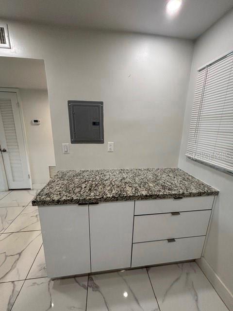 FOURTH HORIZONS CONDO - Residential