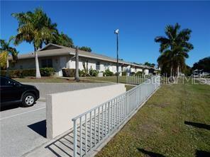 KINGS COURT VILLAS BLDG 01 - Residential