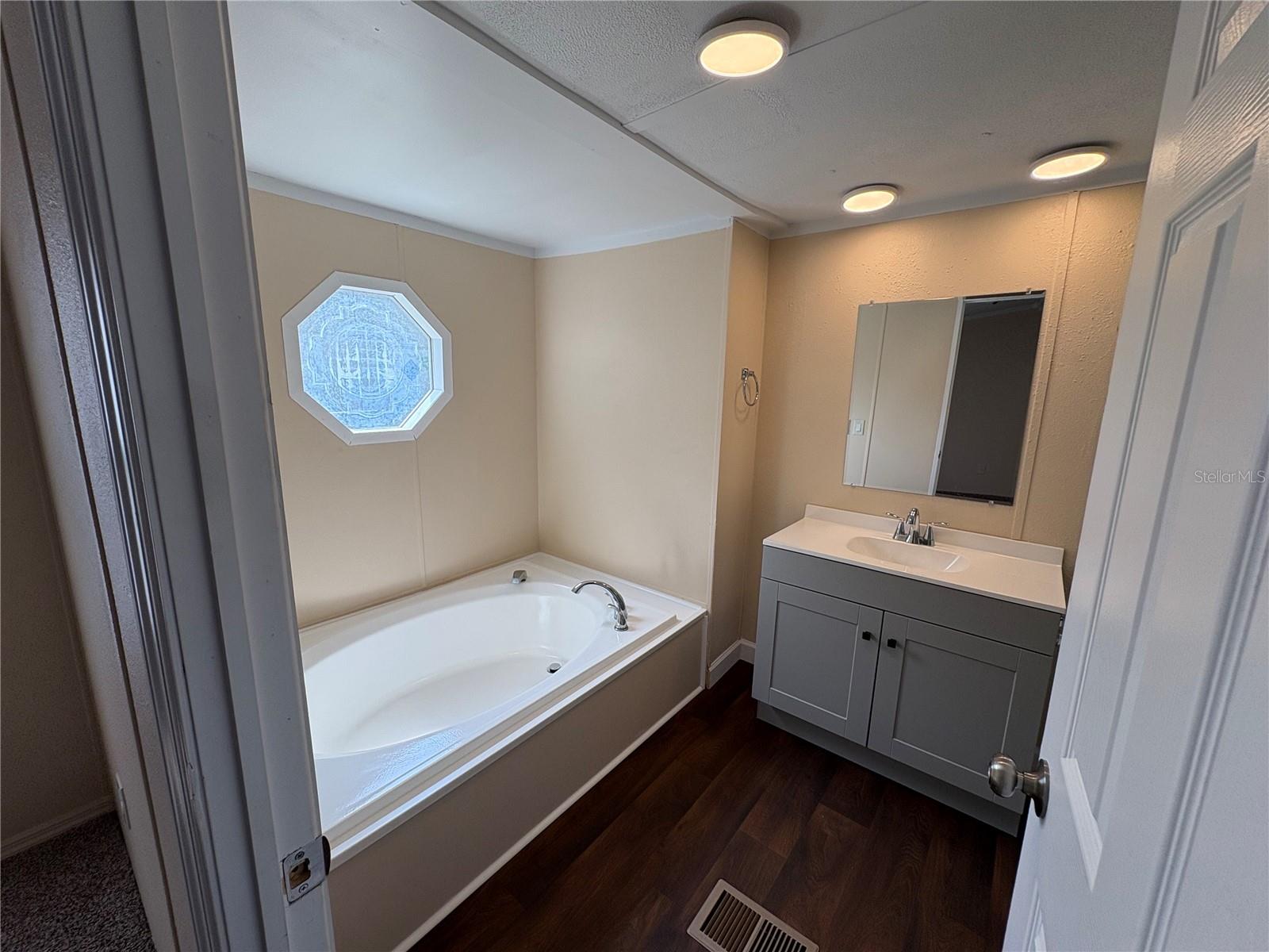 CLEARWATER LK ESTS ADD - Residential