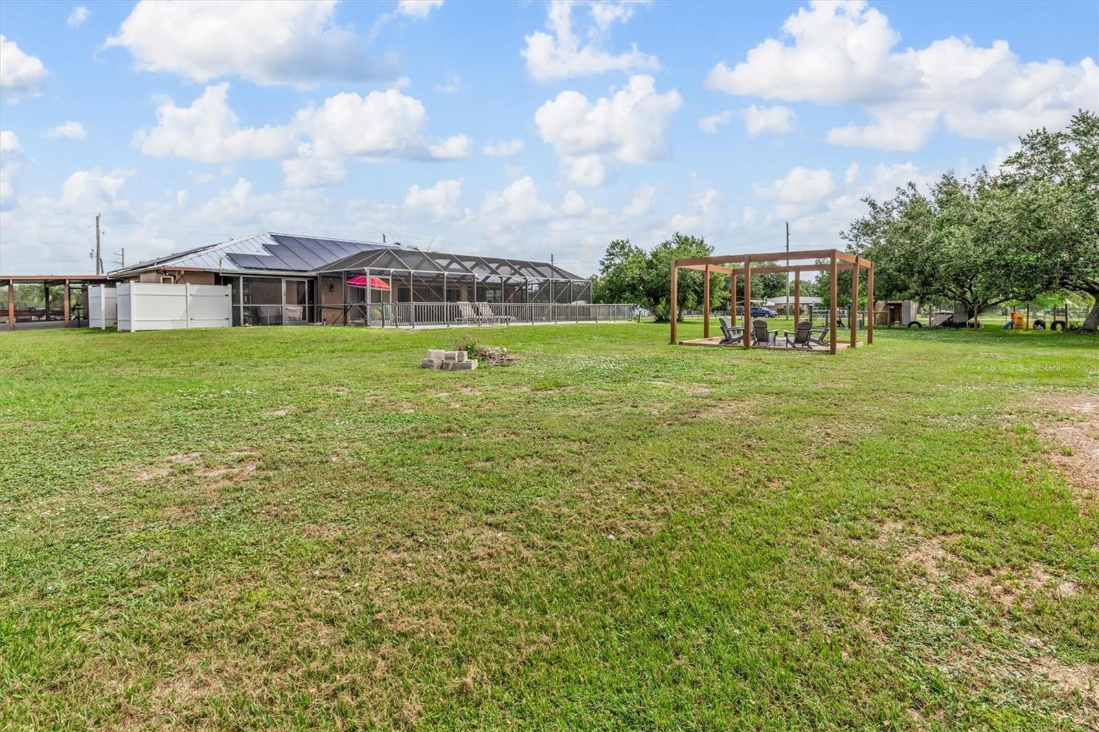 TOWN ESTATES - Residential