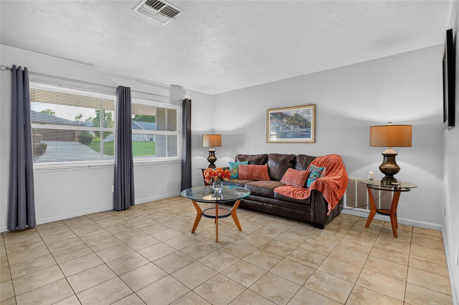BEVERLY HILLS UNIT 08 PH 02 - Residential