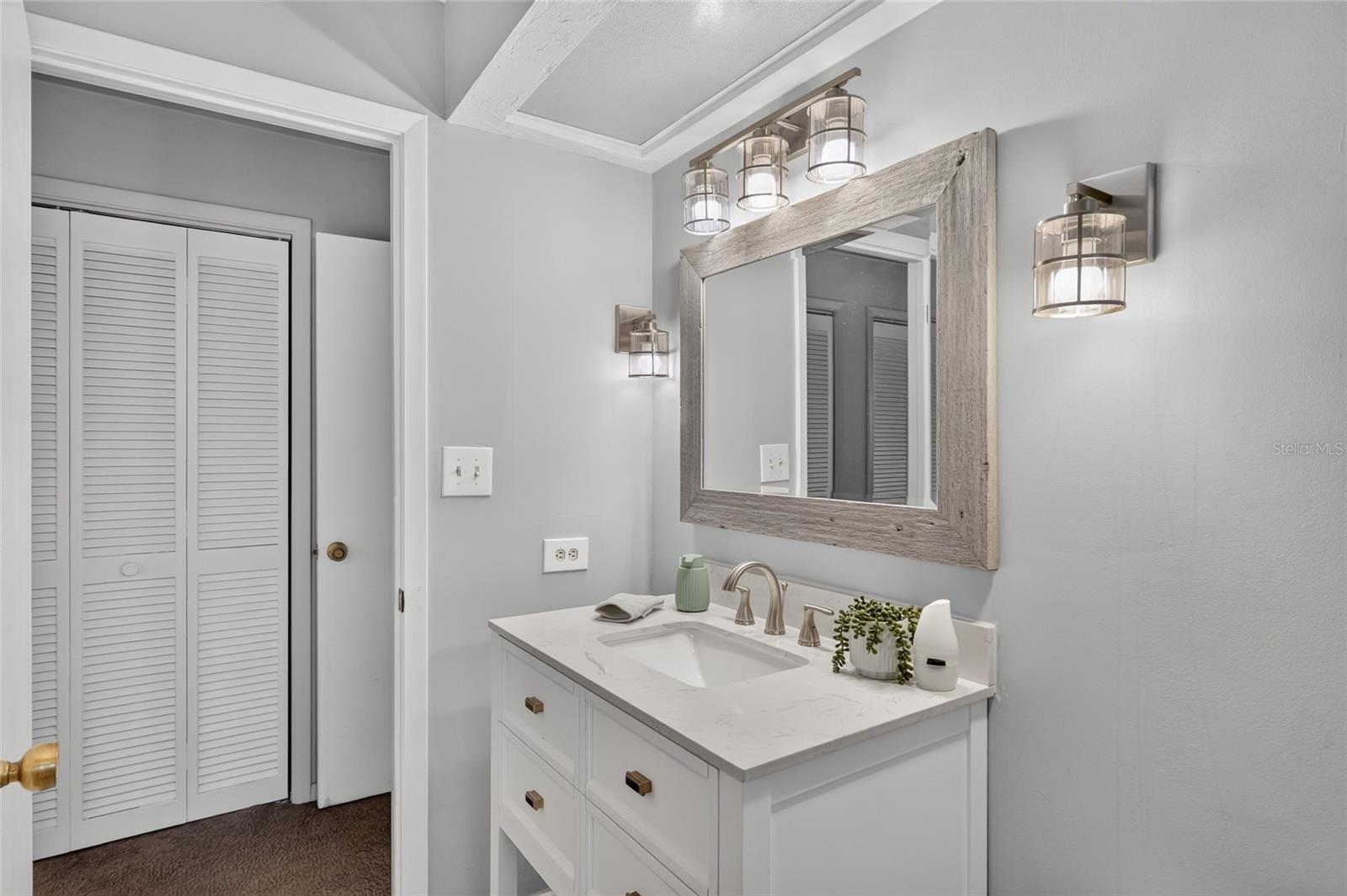 BEVERLY HILLS UNIT 08 PH 02 - Residential