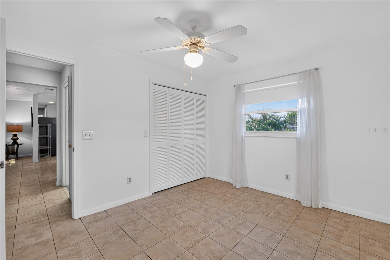 BEVERLY HILLS UNIT 08 PH 02 - Residential