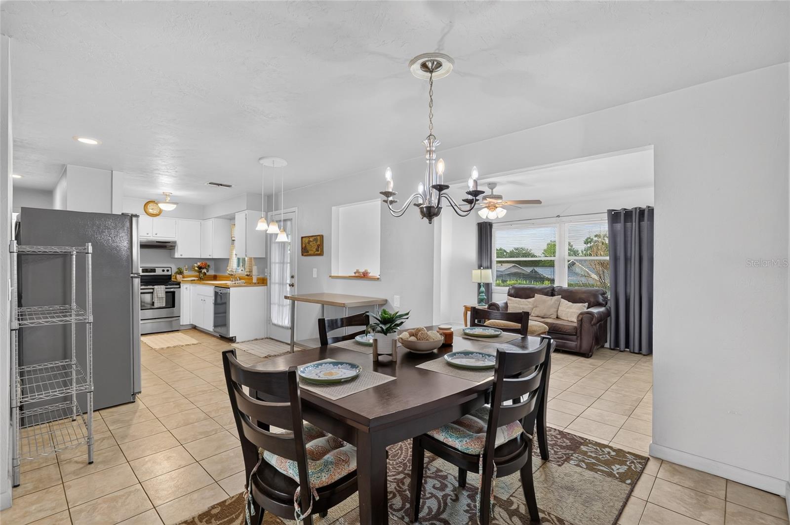 BEVERLY HILLS UNIT 08 PH 02 - Residential