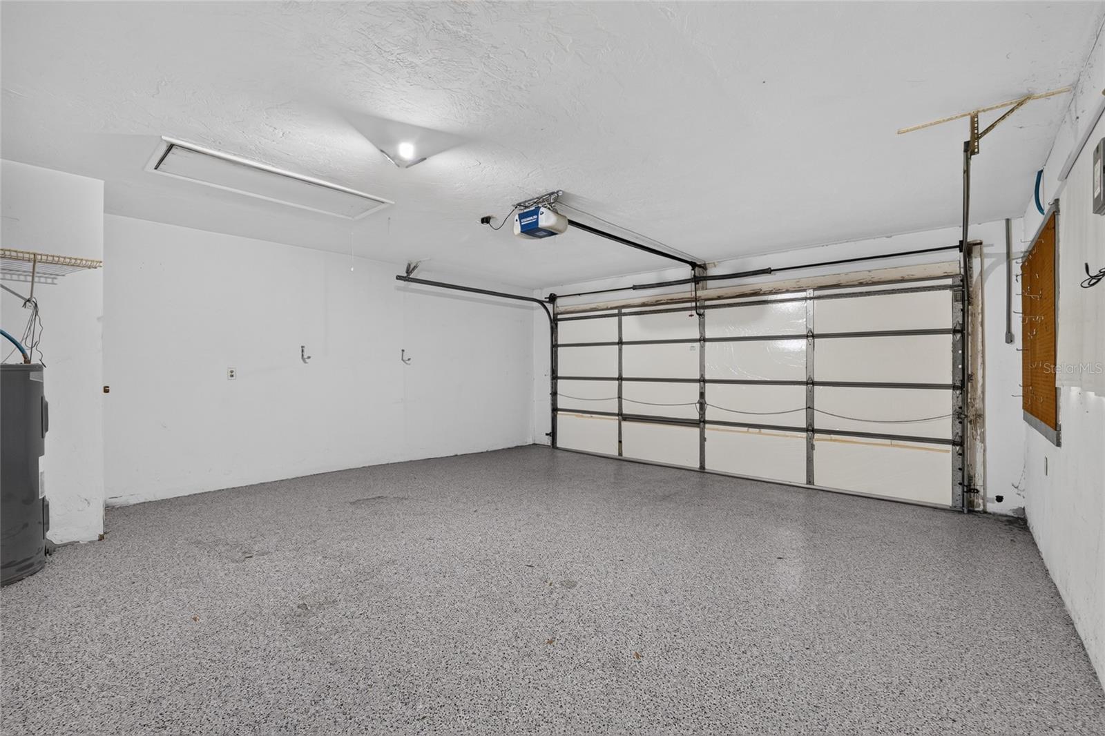 BEVERLY HILLS UNIT 08 PH 02 - Residential