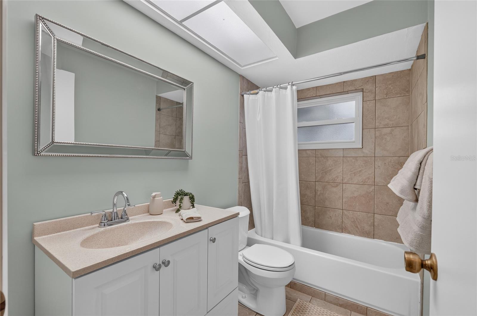 BEVERLY HILLS UNIT 08 PH 02 - Residential