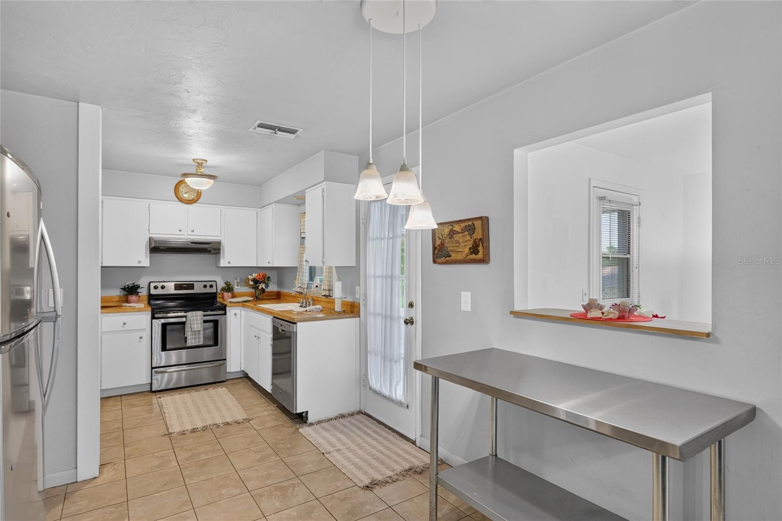 BEVERLY HILLS UNIT 08 PH 02 - Residential