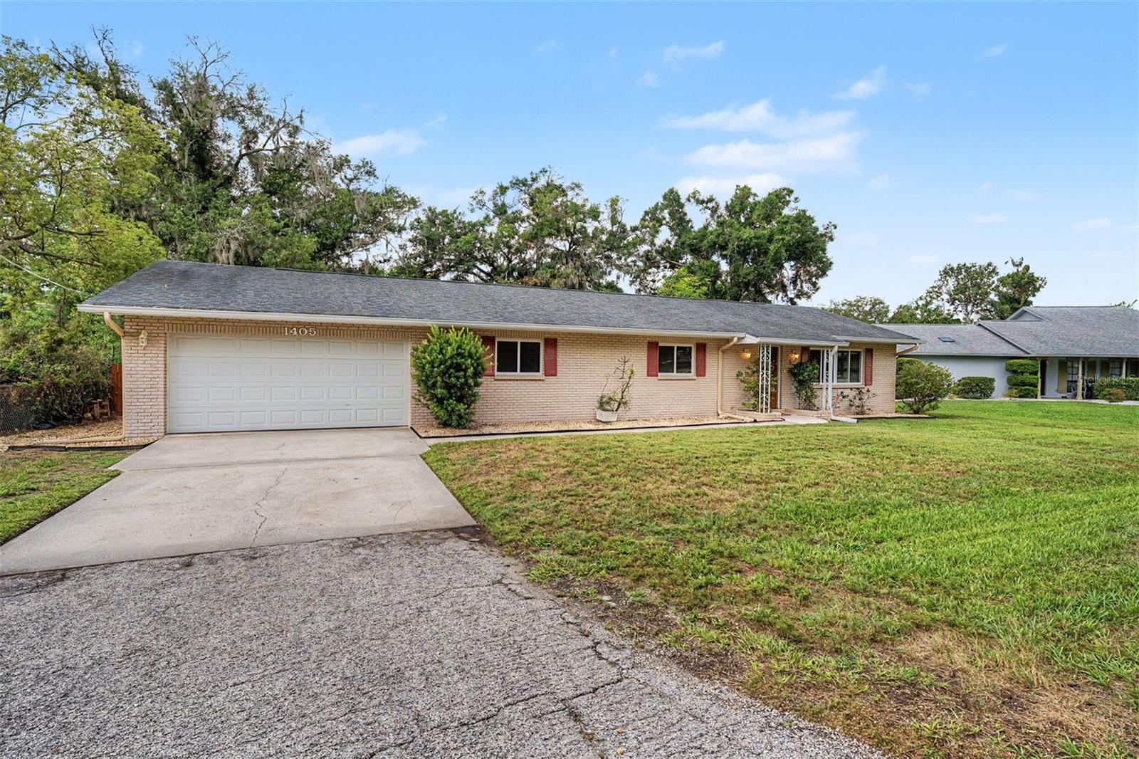 KEENE LAKE MANORS - Residential