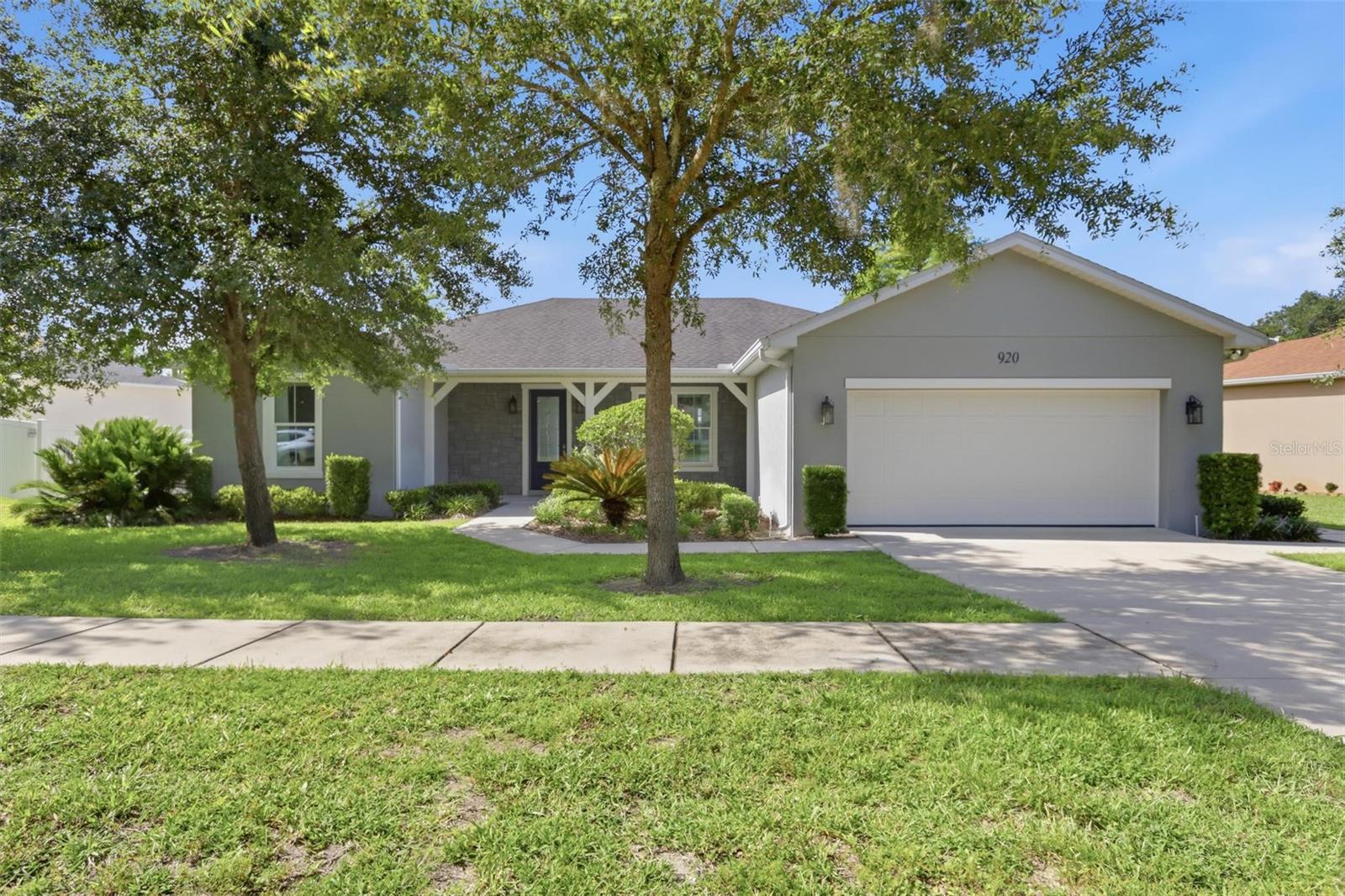 WATERFORD LAKES UNIT 01 - Residential