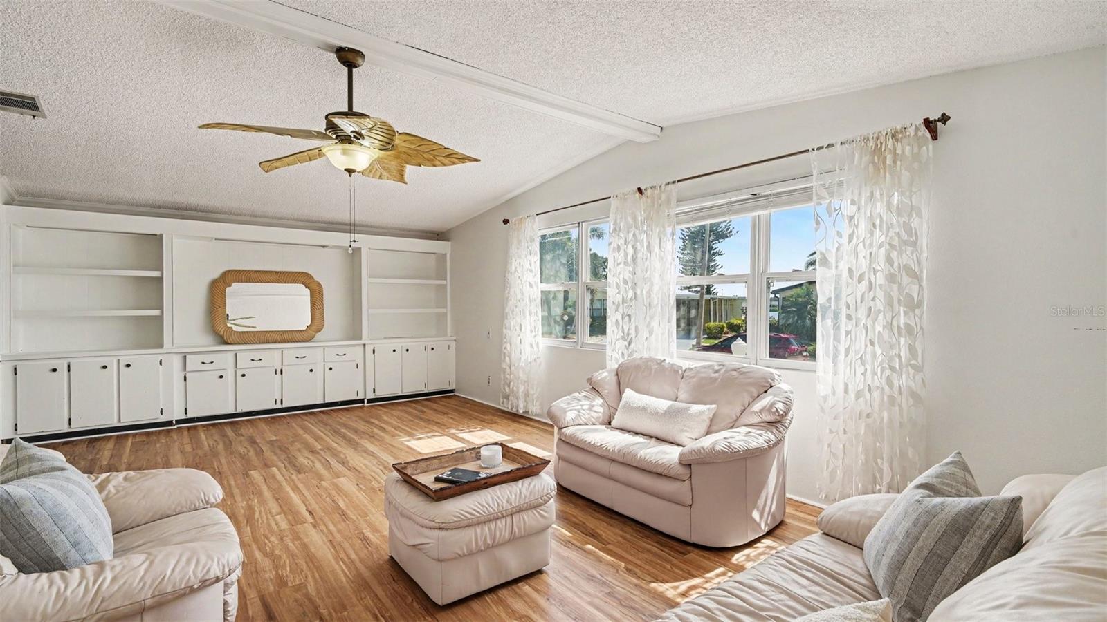 IMPERIAL LAKES ESTATES UNIT II - Residential
